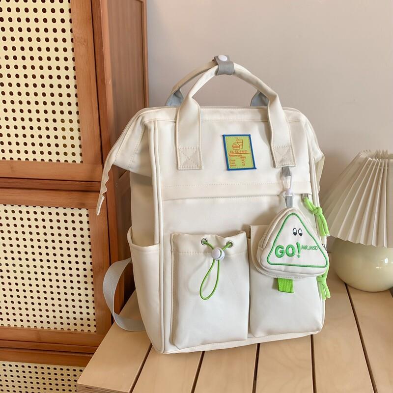 新品新款书包女初中大学生