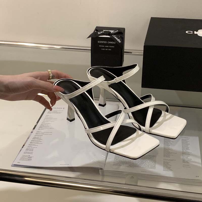 法式凉鞋女款2024新款外穿一字带凉拖鞋夏季O红色方头细跟高跟凉