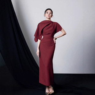 现货小众设计不规则披肩金属扣连衣裙开叉修身 长裙酒红色气质礼服