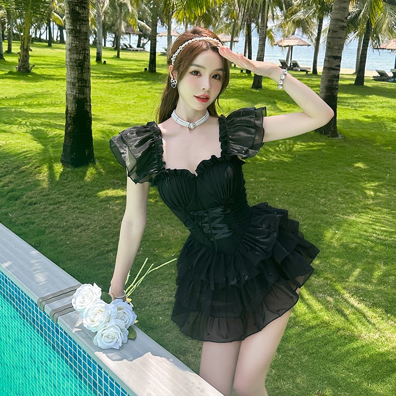 仙女范泳衣新款连体保守平角遮y肚显瘦裙式高级感蕾丝学生温泉泳