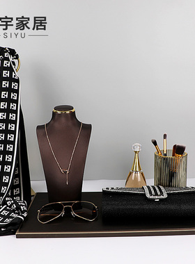 轻奢样板房间衣帽间装饰品摆件梳妆台软装首饰托盘挂画工艺品家饰