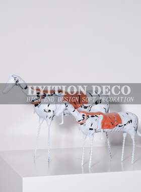 复古新中式轻奢家居玄关柜售楼处工艺品创意马摆件样板间软装饰品