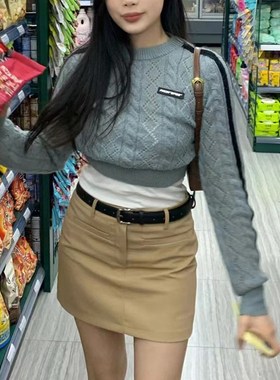 灰色短裙女2022新款包臀裙春夏季半身裙休闲高腰西装裙显瘦a字裙