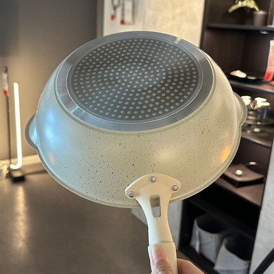 全家够用大号不粘锅深煎炒锅28cm平底炒菜锅麦饭石不沾电磁炉26cm