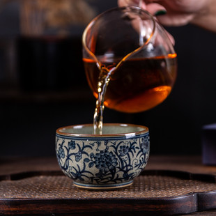 手绘莲花功夫茶杯 景德镇柴窑青花老陶泥主人杯 内绘陶瓷品茗杯单