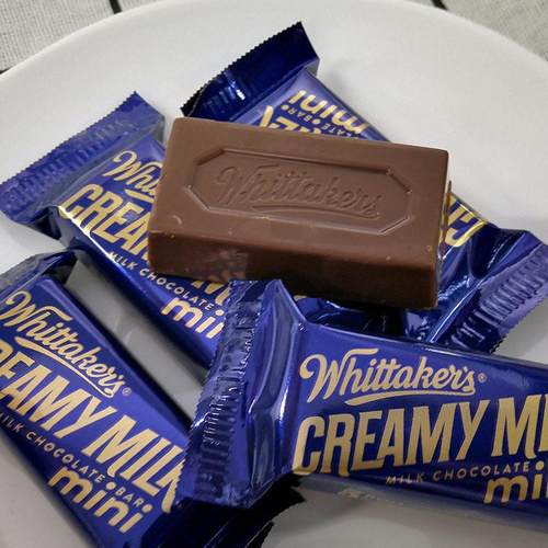 新西兰进口Whittakers惠特克榛子牛奶黑巧克力跳跳糖零食夹心休闲