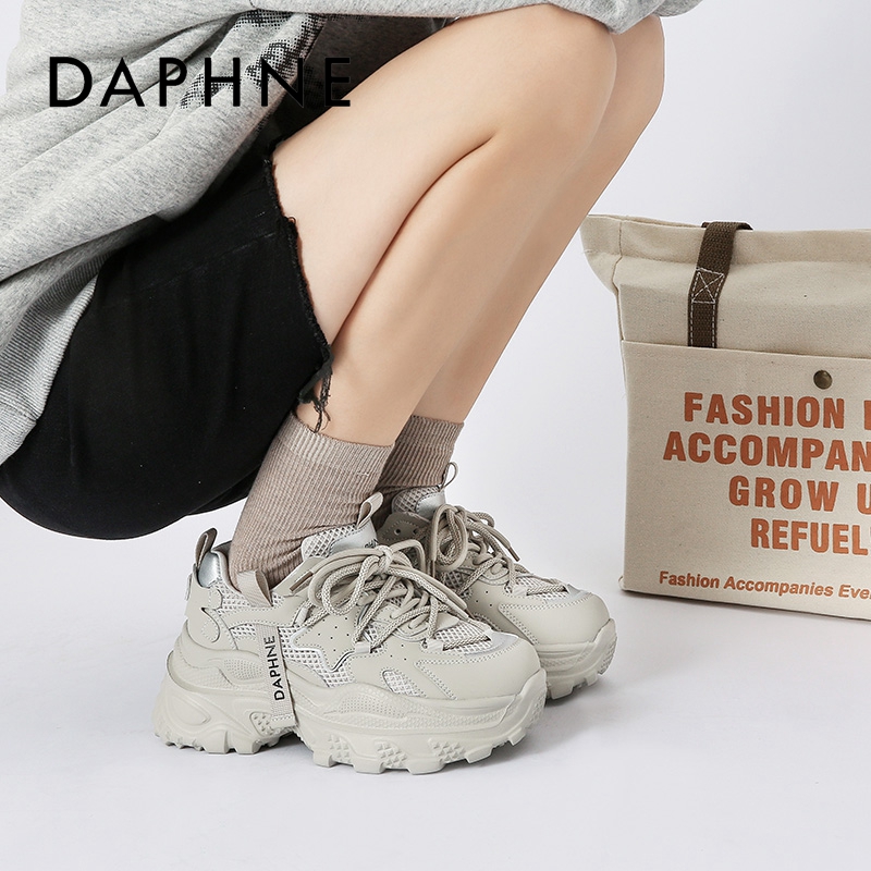 达芙妮2025新款时尚休闲老爹鞋