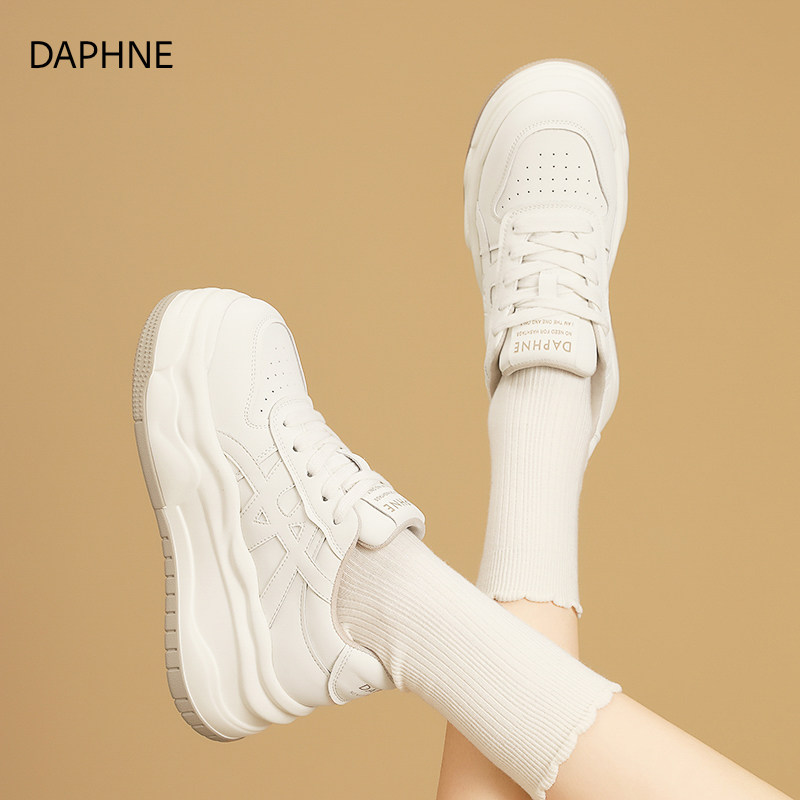 达芙妮2025春季新款休闲板鞋