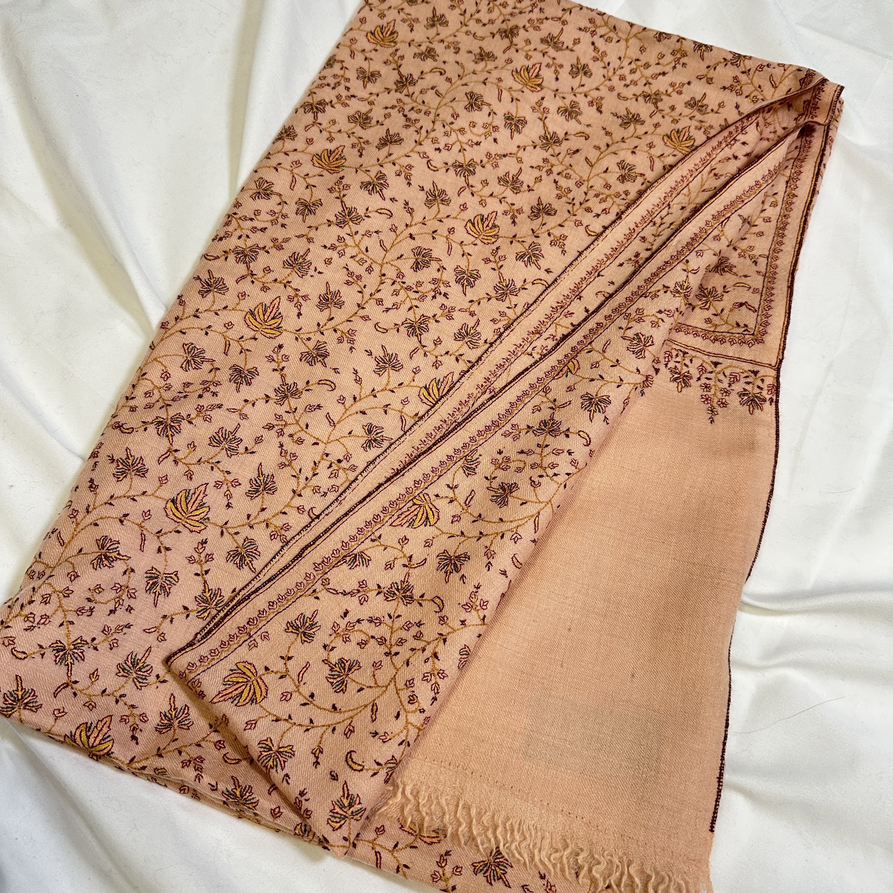 肉粉藤蔓小花手绣克什米尔手工羊绒披肩围巾,个性定制/设计服务/DIY,针织类定制/加工,淘宝优惠券,粉丝福利购,淘宝优惠卷