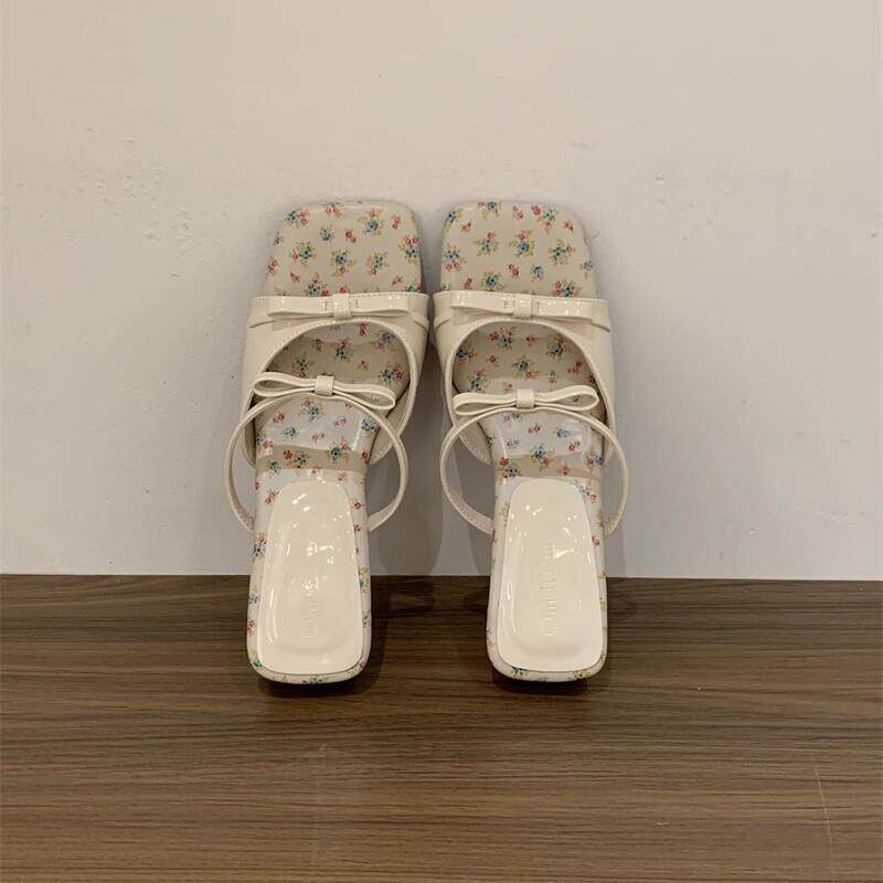 新品凉鞋女夏外穿精致时尚高级感2026新款一字带不累脚配裙子高跟