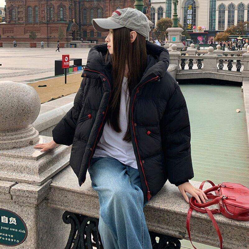 新品2026年冬新款轻奢云感泡芙设计感时尚加厚保暖连帽棉服女短款