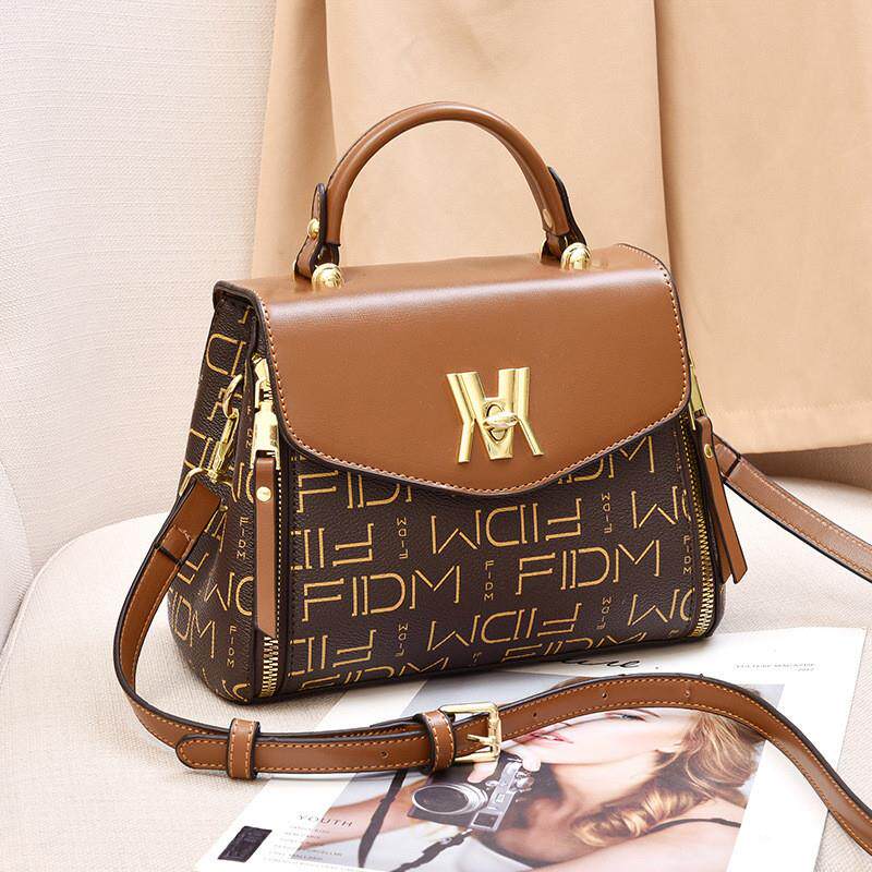 新品软皮包包女士2025新款妈妈斜挎包高级感女包爆款单肩包手提小