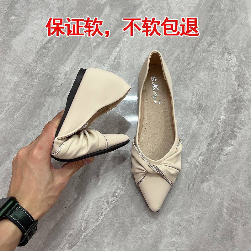 新品韩版显瘦尖头切尔西靴2026年新款春秋单靴子皮带扣粗跟短靴女