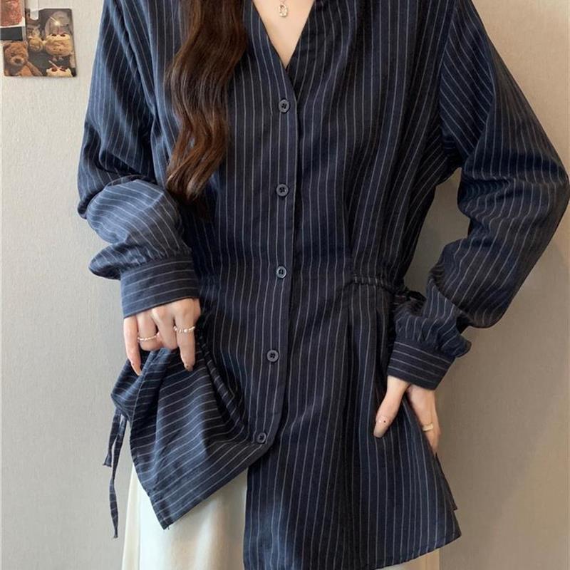 新品美拉德咖色条纹V领正
