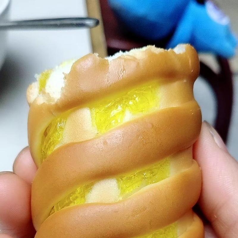 新日期盼盼小卷包凤梨味果酱夹心软面 面包整箱学生早餐速食品营