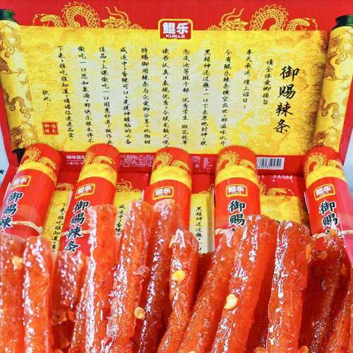 鲲乐御赐辣条圣旨辣条面筋辣棒plus辣条超大折叠被子整版爆款零食