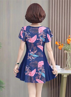 妈妈泳衣中老年女保守分体两件套2B025新款遮肚显瘦大码泡温泉泳