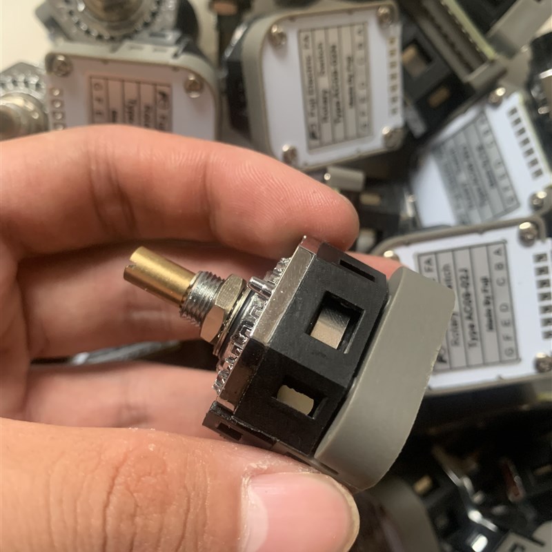 富士fuji波段开关00N01N01J02N02J03N03J04N赛扬法那科滨捷哲宏