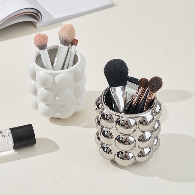 Epeiushome陶瓷笔筒化妆刷收纳桶创意学生办公桌面简约文具摆件