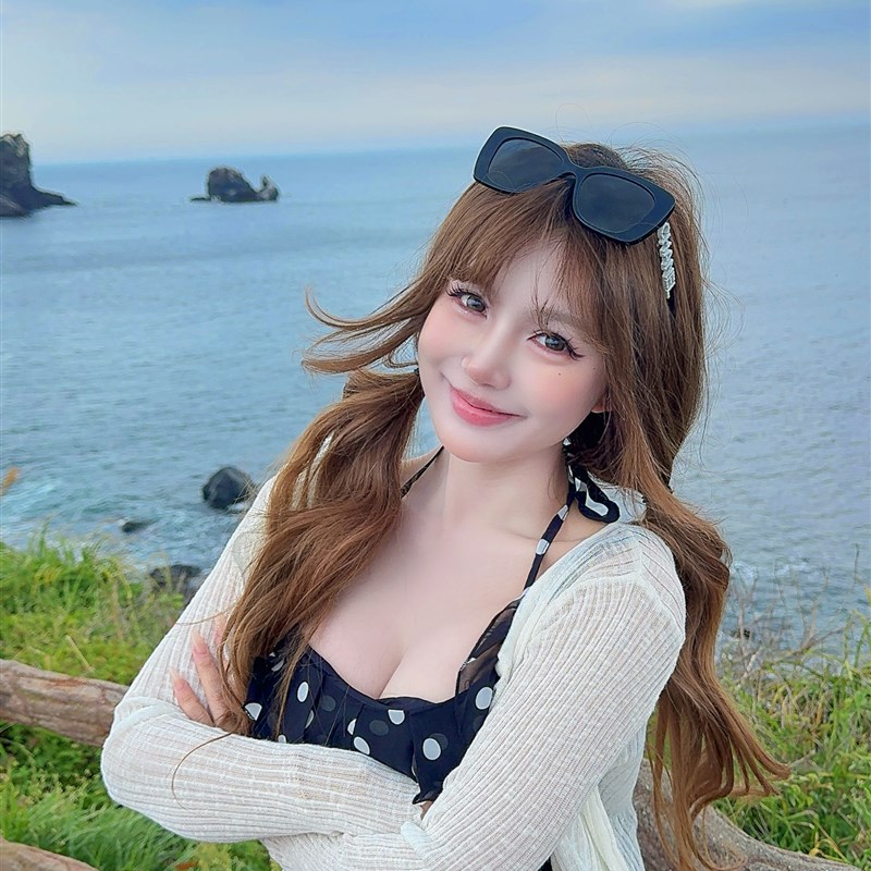 绵绵纱 夏日防晒开衫女薄款针织小外套短款披肩百搭吊带连衣裙