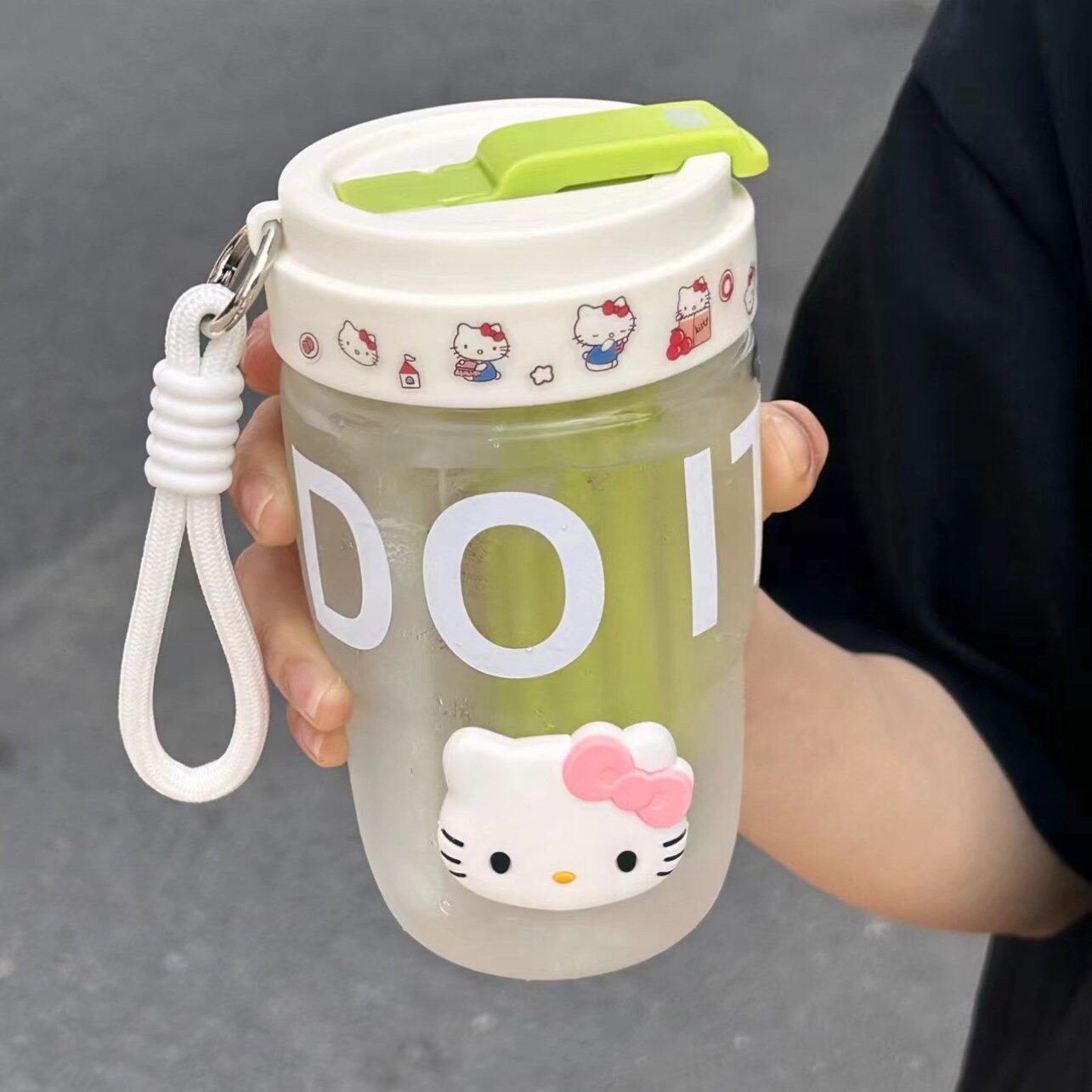 水杯2024新款女生泡茶杯提绳带吸管杯子学生可爱提手随行杯便携式