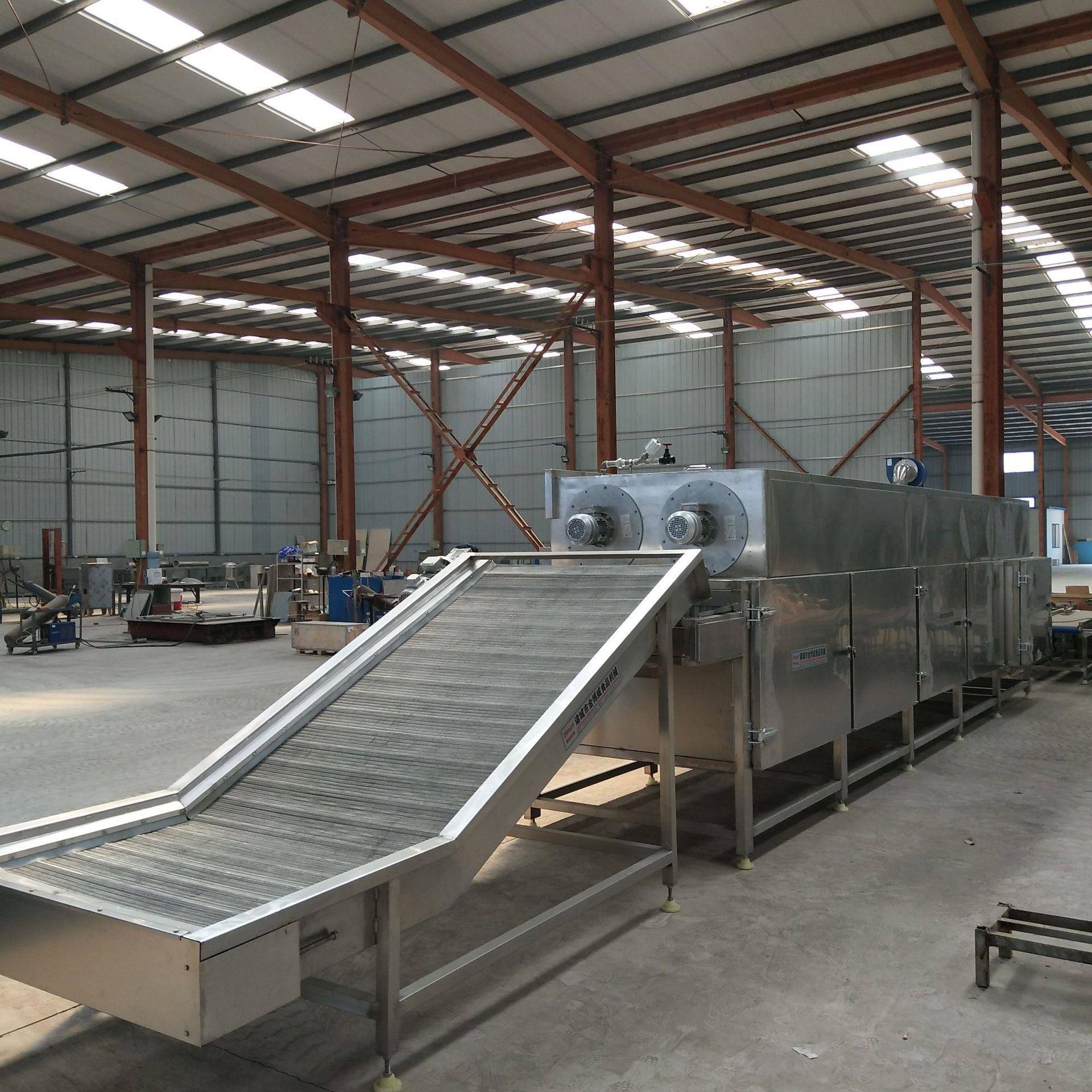 供应大型咸脆花生米烘干设备蒸汽式烘干线五香花生米连续烘干机