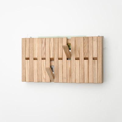 入户电表箱装饰画轻奢高级感2025新款钢琴键挂衣架实木定制挂衣板