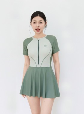 微胖运动款游泳衣女20q24年新款泳装显瘦遮肉游泳健身遮肉宽松大