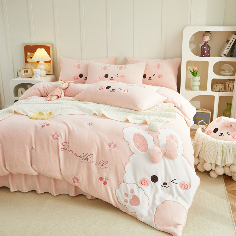 冬季加厚床上四件可爱卡通珊瑚绒面加绒床裙款被床单