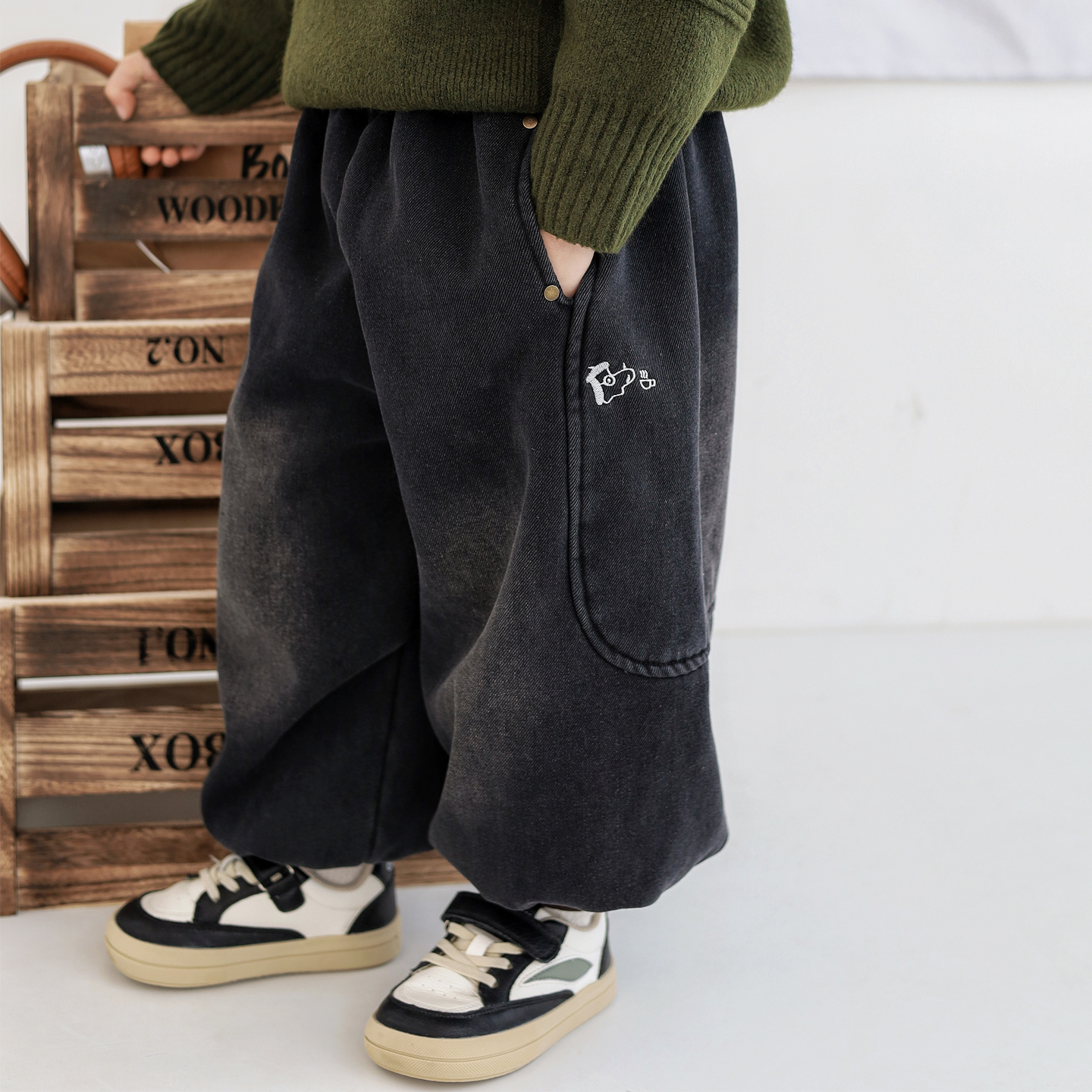 蓝耳象童装加绒牛仔裤水洗做旧软