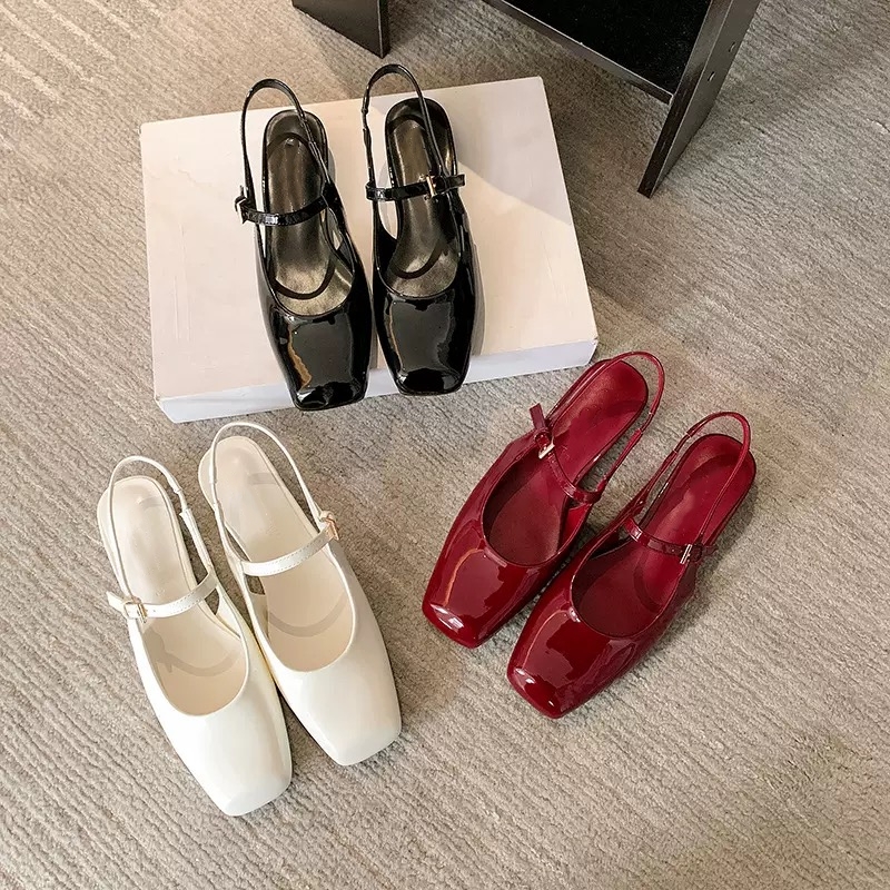 法式复古方头一字带包头凉鞋