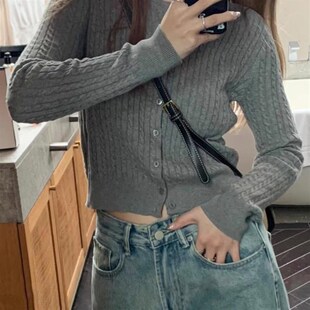 灰色麻花穿搭针织开衫女早春秋季修身显瘦软糯毛衣外套小个子上衣