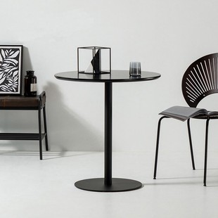 北欧小户型户外餐桌现代简约岩板桌子奶茶店售楼处洽谈圆桌椅组合