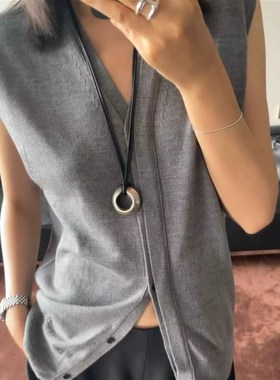 铜镀古银光轮吊坠项链银色圈圈黑皮绳长款配饰2024新款小众毛衣链