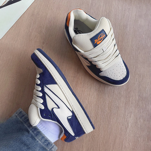 TINMUU于文文同款天牧闪电狂潮高街学院情侣时尚刺绣休闲面包板鞋