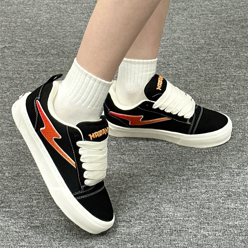 天牧闪电风暴情侣款运动休闲板鞋