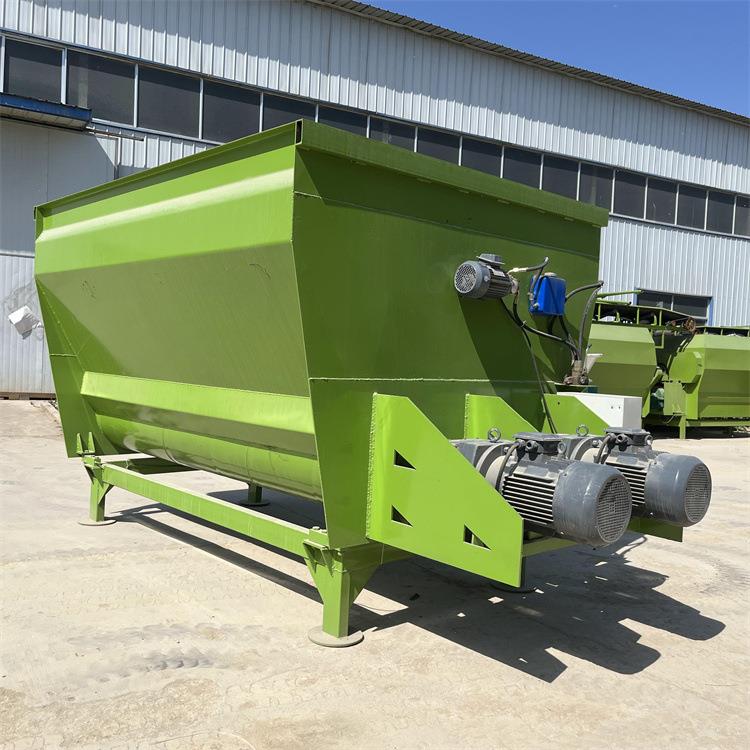 12立方立式饲草料搅拌机TMR全日粮粉草拌料机养殖场饲料制备机