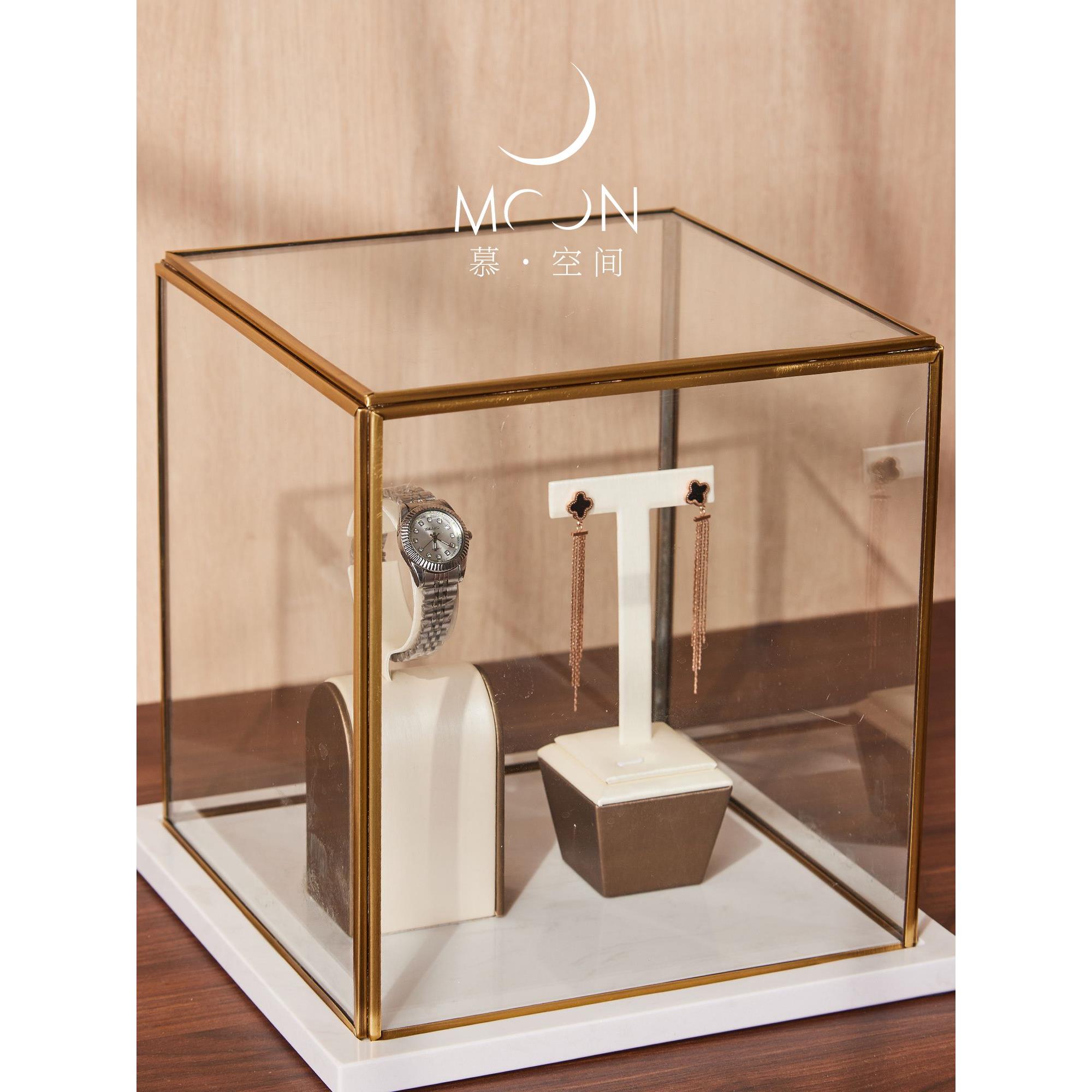 MOON慕空间现代简约样板房衣帽间女士梳妆台摆件软装饰品手表道具