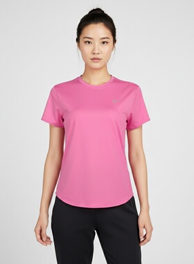 滔搏NIKE耐克女子运动休闲短袖T恤HM9699-675