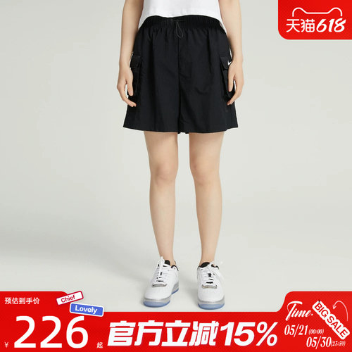 滔搏NIKE耐克女子运动休闲短裤DM6248-010