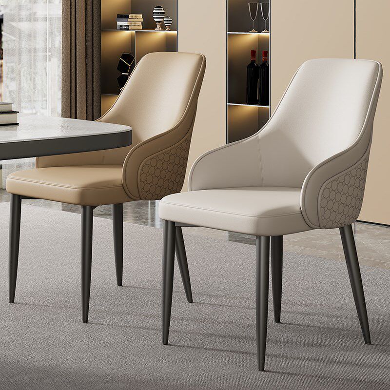 意式餐椅轻奢高级感家用软包高端餐厅带扶手餐桌椅极简皮质靠背椅