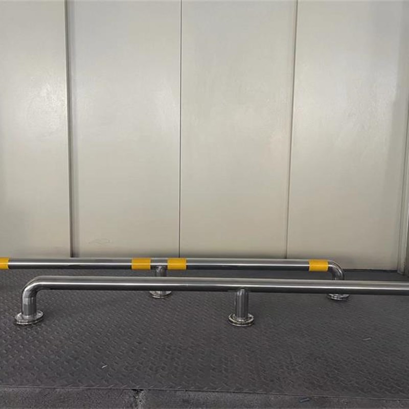 304不锈钢U型挡车器T型M型防撞护栏超市工厂车间街道小区停车位挡