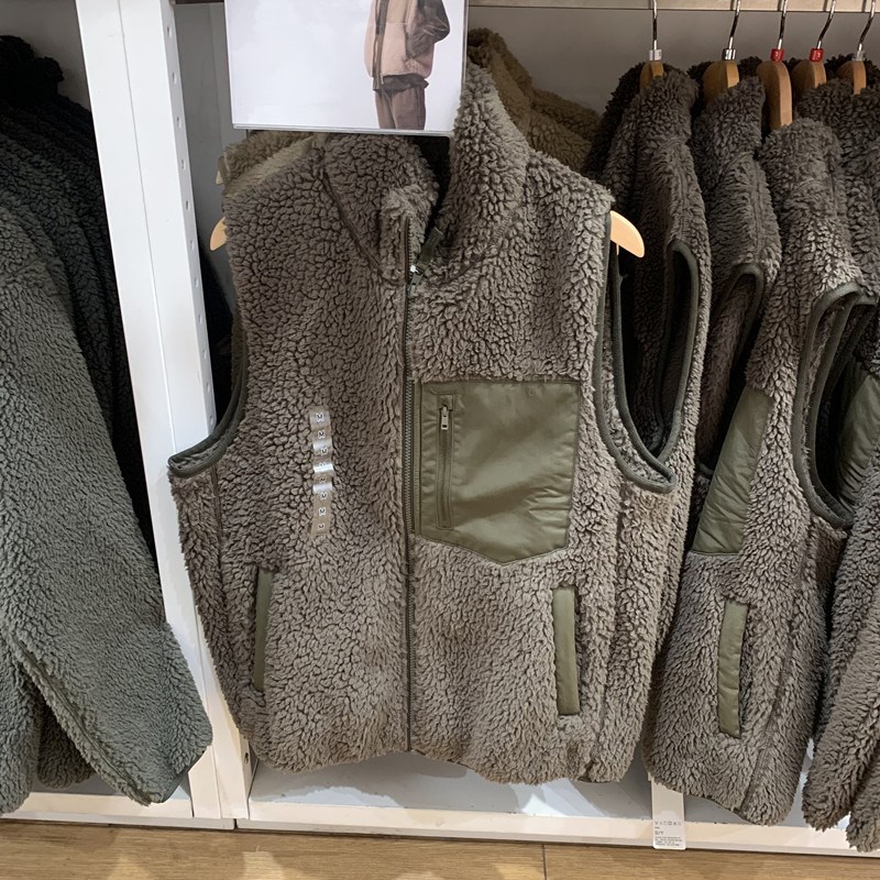 日单男装秋冬仿羊羔绒马甲摇粒绒背心休闲保暖马夹百搭夹克475753