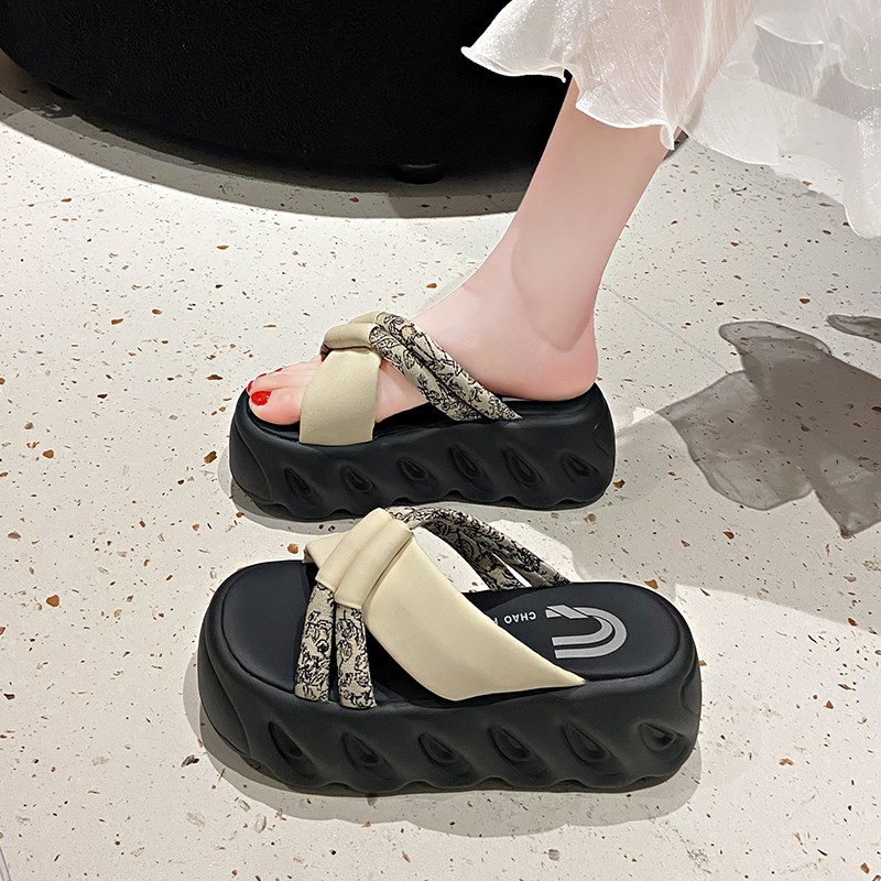 松糕拖鞋女夏季外穿厚p底增高2025新款百搭小个子网红时尚国风凉