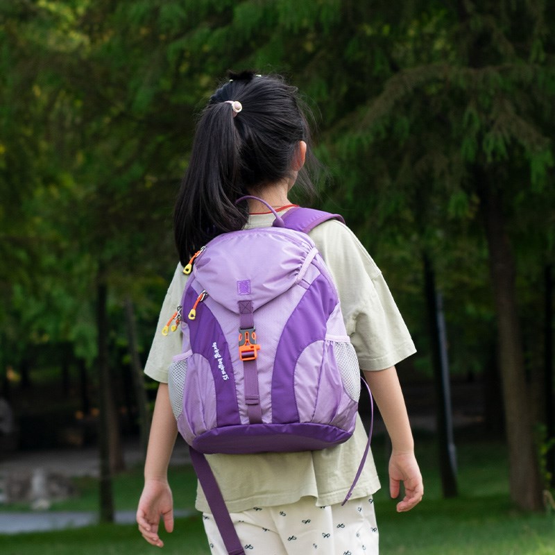 儿童旅行小背包女孩外出旅游小学生户外超轻便出R游休闲登山双肩
