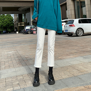 白色牛仔裤女2021年秋装新款高腰冬加绒八分宽松显瘦烟管直筒裤子