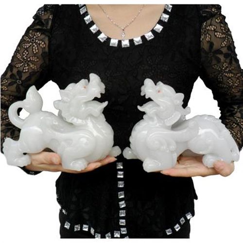 天然阿富汗白玉麒麟玉石麒麟卧室玄关电视柜桌面装饰