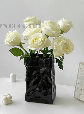 高级感极简褶皱陶瓷花瓶摆件客厅插花黑色轻奢玄关电视柜软装饰品