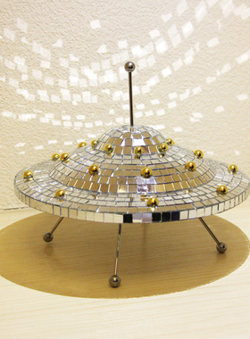 跨境新品Disco Ball飞碟摆件UFO复古迪斯科摆件圣诞家居装饰配件