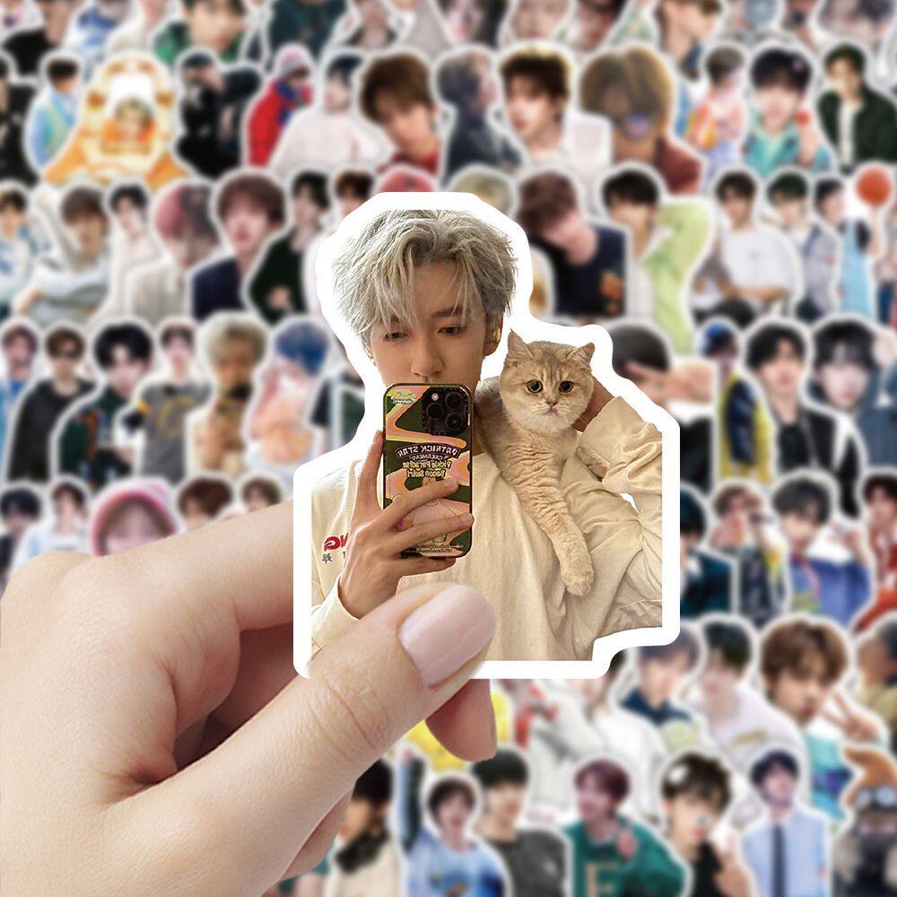 200张贺峻霖贴纸高颜值明星时代少年周边ins手账手机防水装饰贴画,文具电教/文化用品/商务用品,贴纸/立体贴纸,淘宝优惠券,粉丝福利购,淘宝优惠卷
